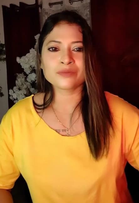 Famous Youtuber Sdas Nude Leaked Video Fucks Her Tight Pussy with Dildo