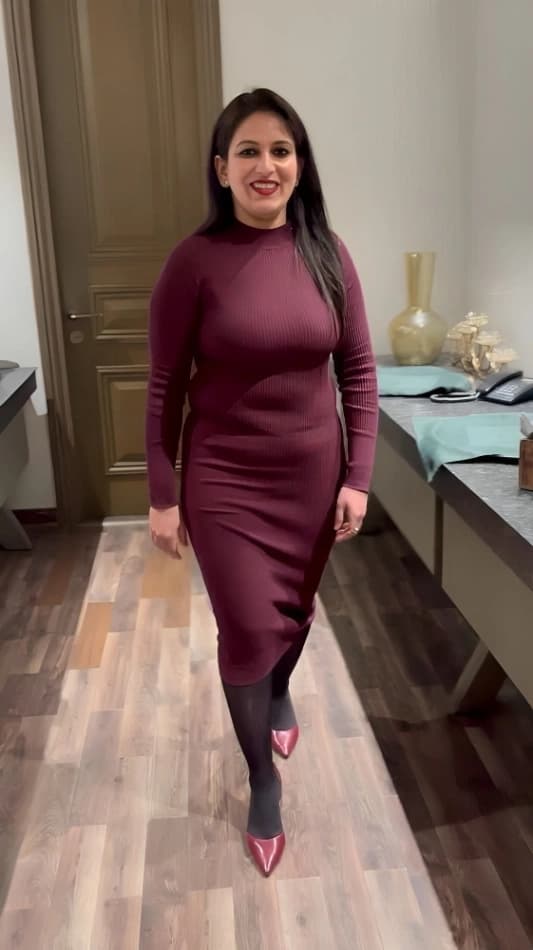 Image of Viral Desi Milf Shows Off Milky Boobs and Juicy Ass Before Sloppy Blowjob