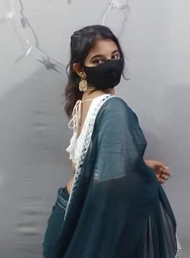 Aleena Kween Zugerlips Stripping Saree Nude Viral Desi Model Dancing