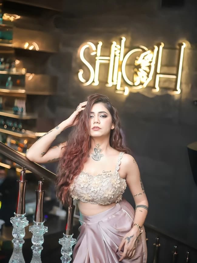 Instagram influencer Shivanya Sharma full nude modeling leaked pics of big boobs and tight pussy