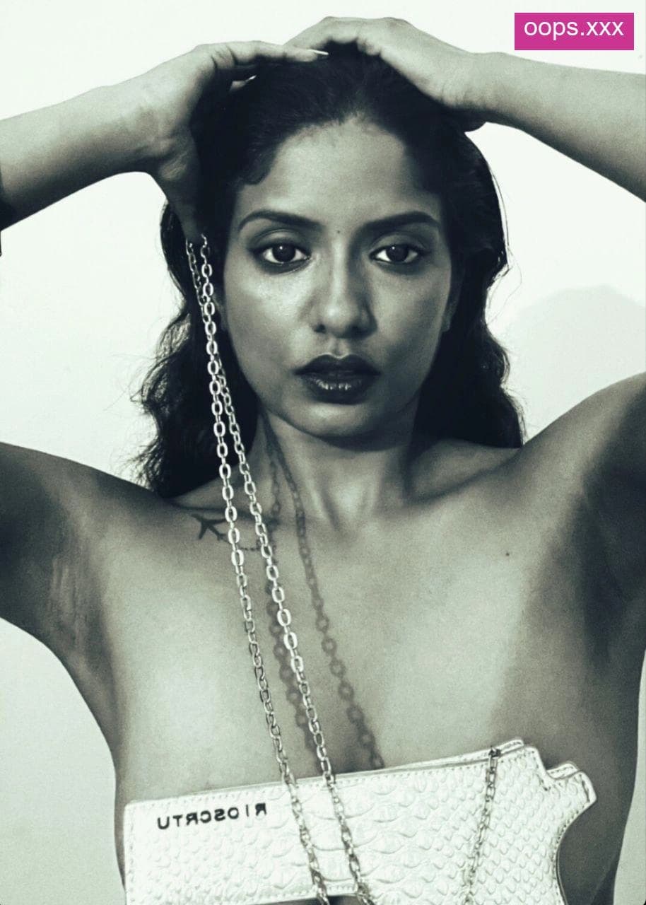 Image of Ammu Nair Leaked Half Nude Pics Exposing Her Perfect Boobs And Fit Body