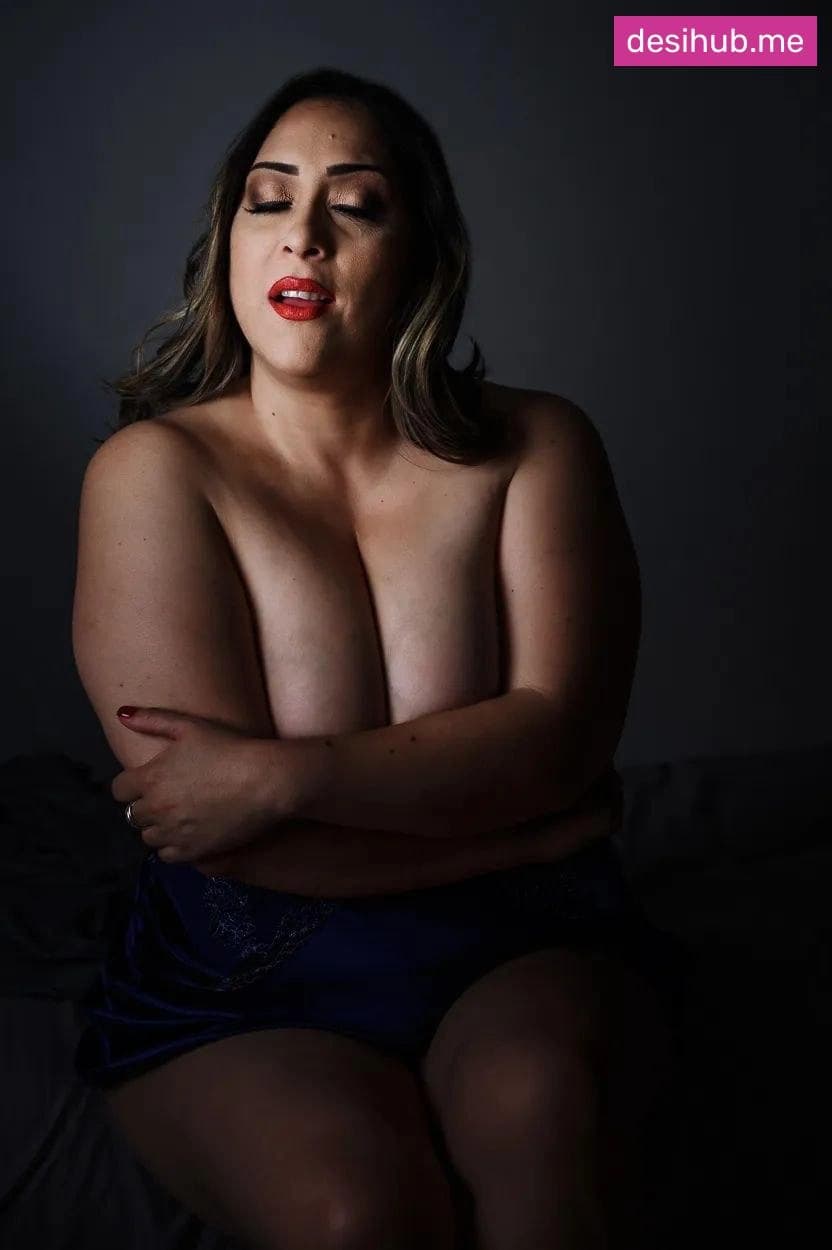 Image of Hot desi MILF exposes massive boobs and tight pussy in exclusive leaked pics