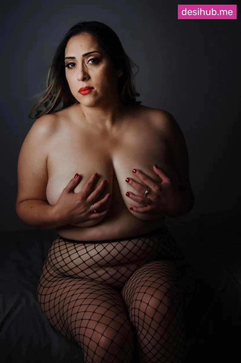 Image of Hot desi MILF exposes massive boobs and tight pussy in exclusive leaked pics