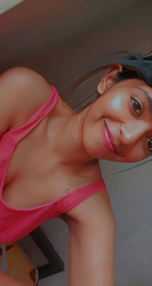 Beautiful Desi Girlfriend Nude Leaked Videos Playing with Boobs and Ass Twerking